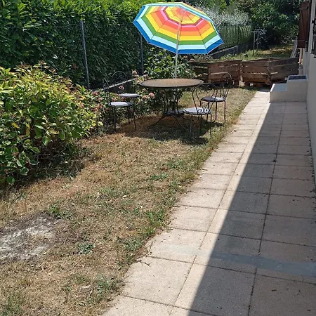 Calme, Proche Bordeaux - Jardin Et Chats